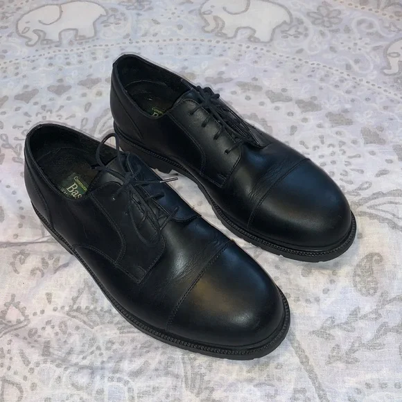 bass black dress shoes Mens Greenwich Weejuns Boat Shoe Black main image 0